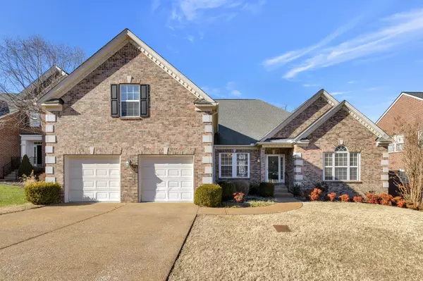 7220 Holt Run Dr,  Nashville,  TN 37211
