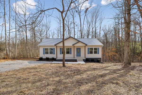 1059 Bald Eagle Dr, Kingston Springs, TN 37082