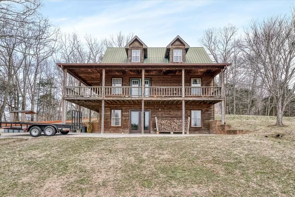 Quebeck, TN 38579,334 Farmer Rd