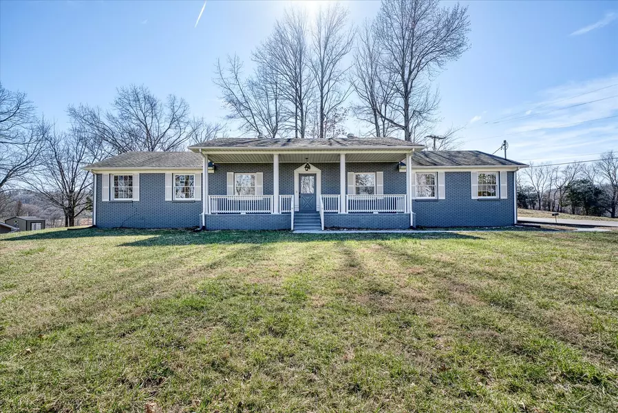 423 Main St #S, Byrdstown, TN 38549