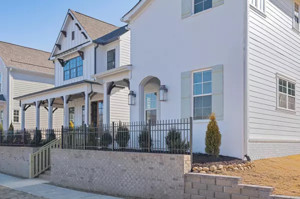 Hixson, TN 37343,6800 Barnhouse Court