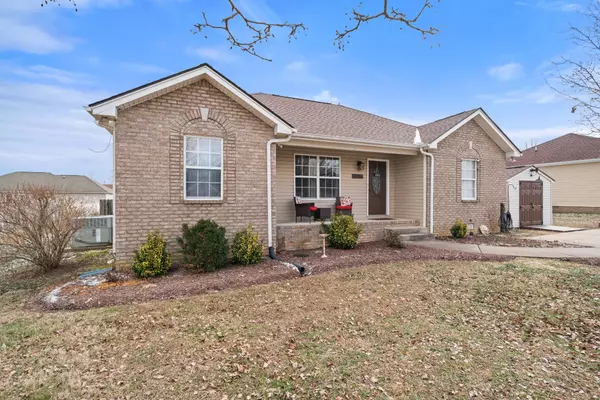 233 Clydesdale Ln, Springfield, TN 37172