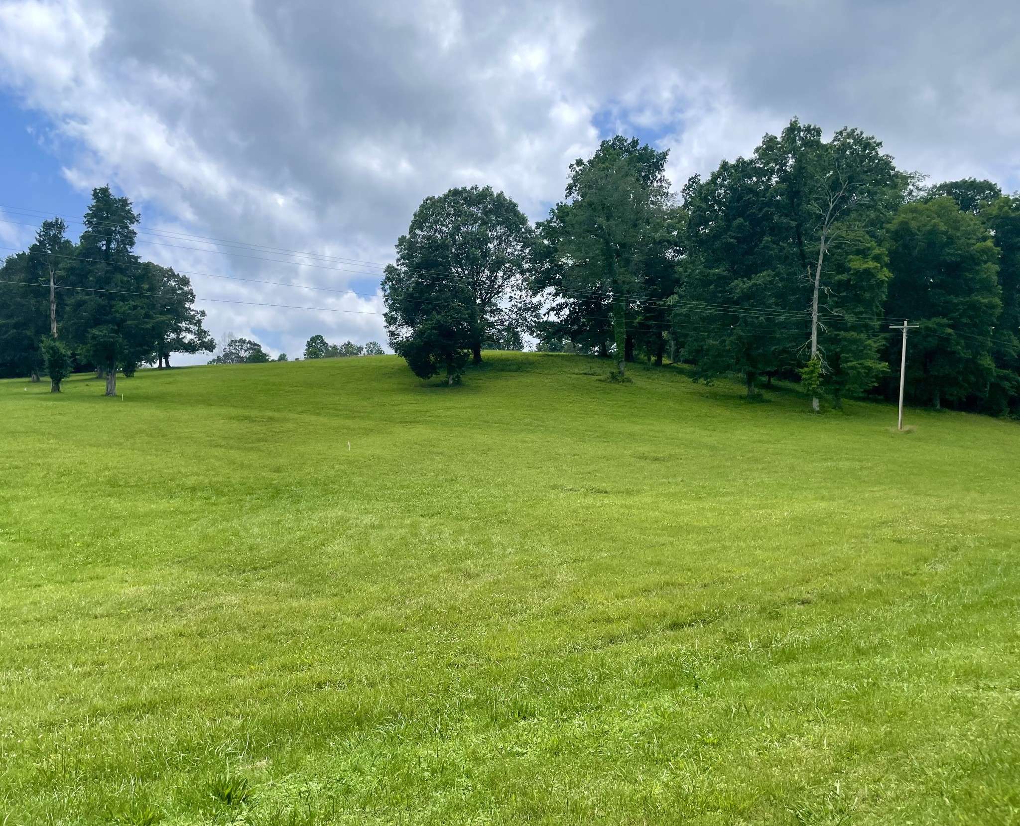 1 Steele Road, Charlotte, TN 37036