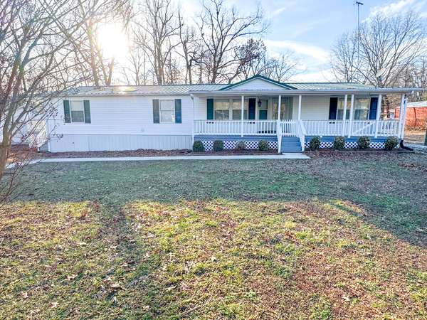 125 Elm Ln, Beechgrove, TN 37018