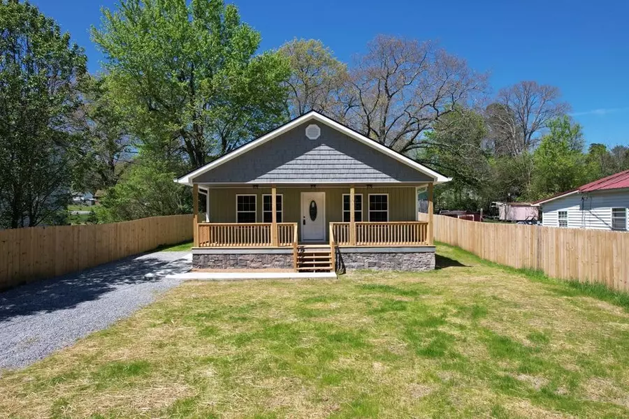 606 Tellico Avenue #E, Athens, TN 37303