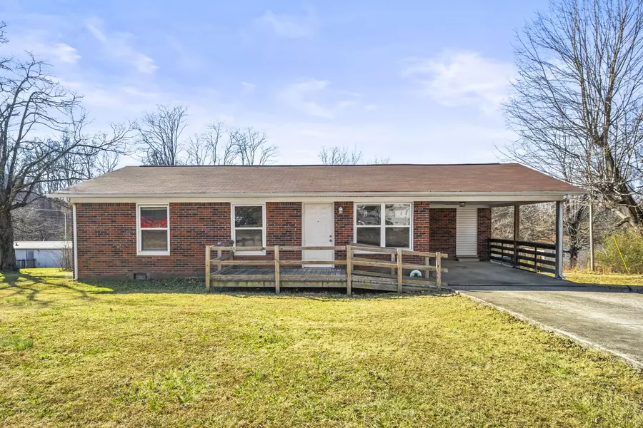 4041 Brown St, Westmoreland, TN 37186