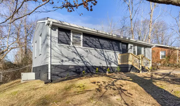 Clarksville, TN 37040,323 Crossland Ave