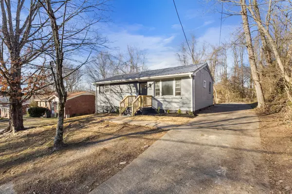 Clarksville, TN 37040,323 Crossland Ave