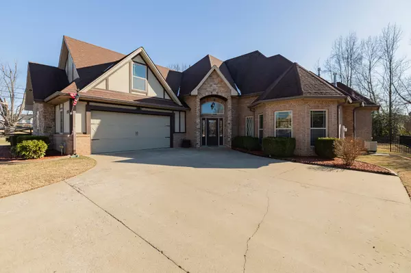 3200 Austin Brian Ct, Clarksville, TN 37043