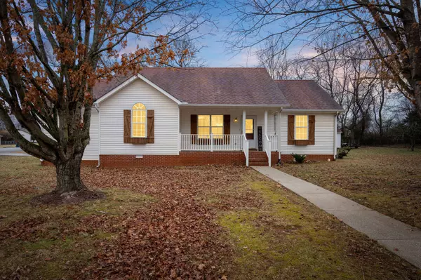 2335 Sawmill St, Murfreesboro, TN 37128