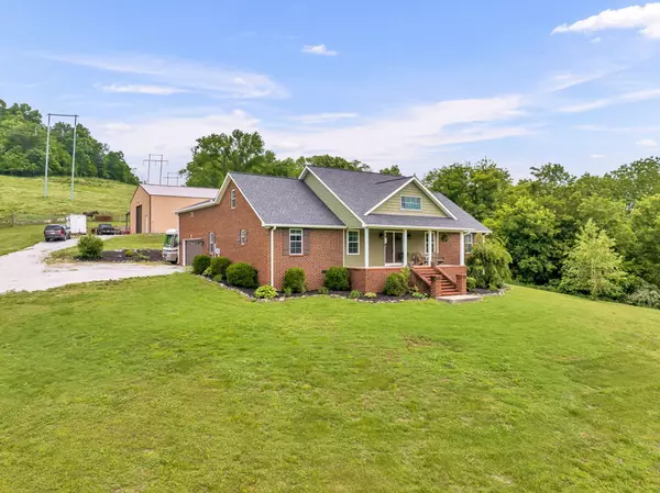 8 Farley Ln Carthage, TN 37030