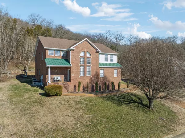 5225 Whispering Valley Dr, Nashville, TN 37211