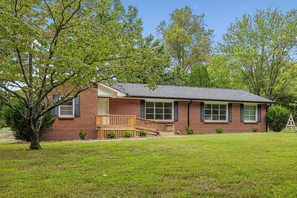 6510 Clemons Ridge Rd, Silver Point, TN 38582