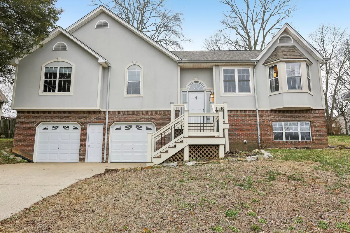 La Vergne, TN 37086,613 Knollwood Dr