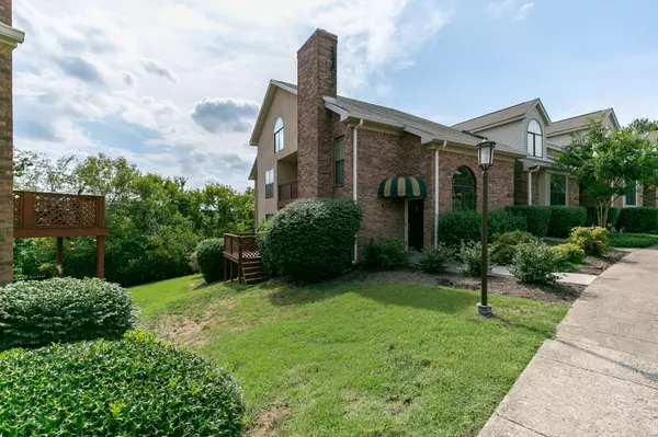 5918 Stone Brook Dr, Brentwood, TN 37027