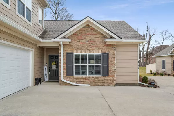 2510 Stonecenter Ln, Murfreesboro, TN 37128