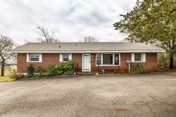 124 Glancy St, Goodlettsville, TN 37072