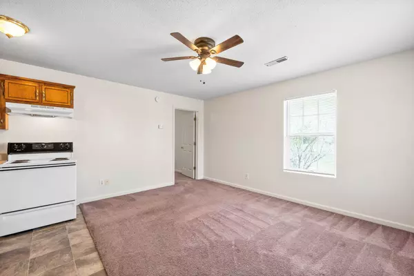Clarksville, TN 37042,3244 Tower Dr #2