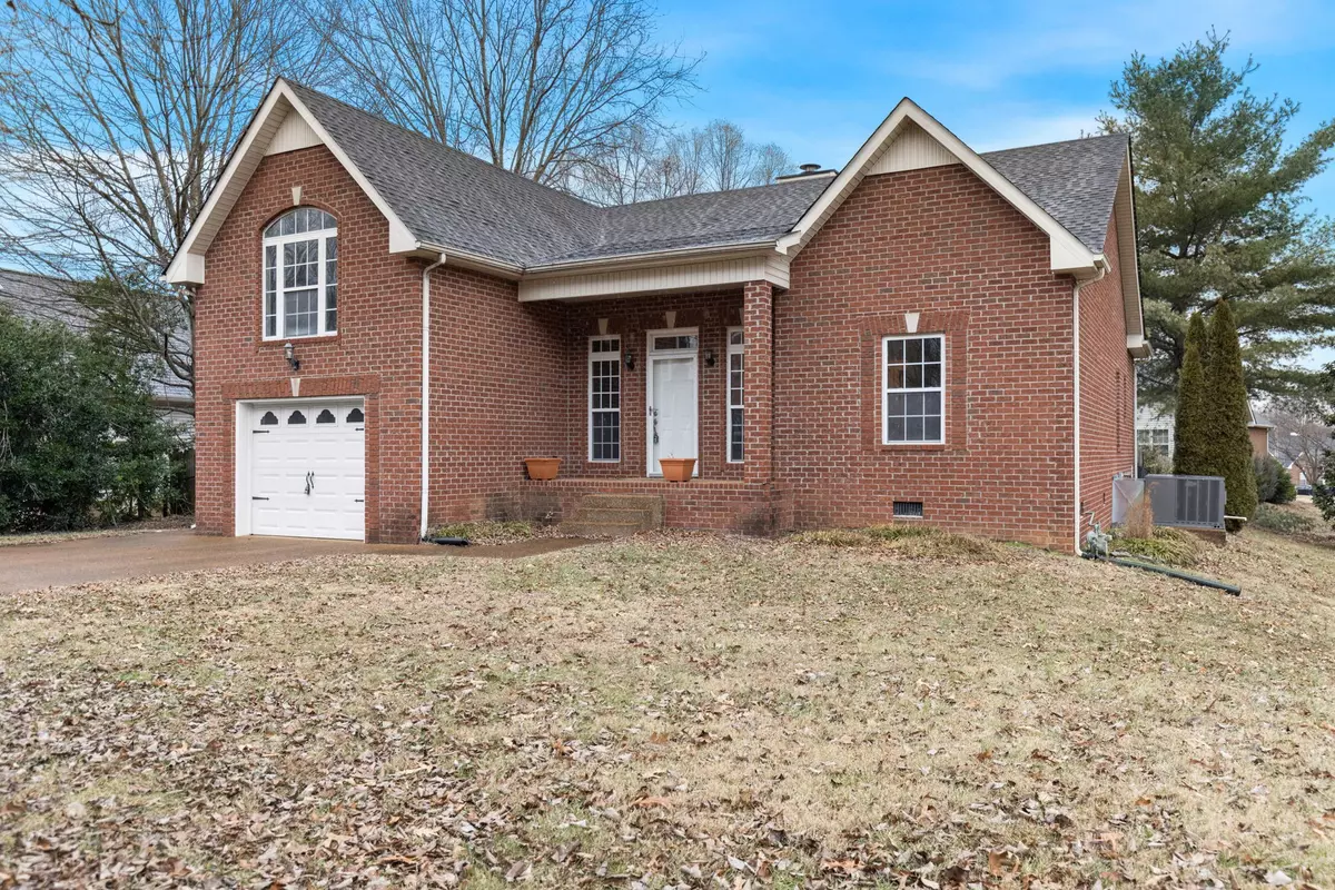 White House, TN 37188,118 Seminole Ln