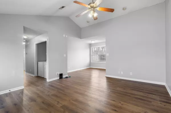 Clarksville, TN 37042,412 Faulkner Dr