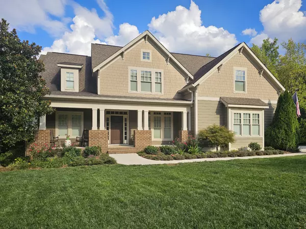 Chattanooga, TN 37419,843 Dry Branch Court