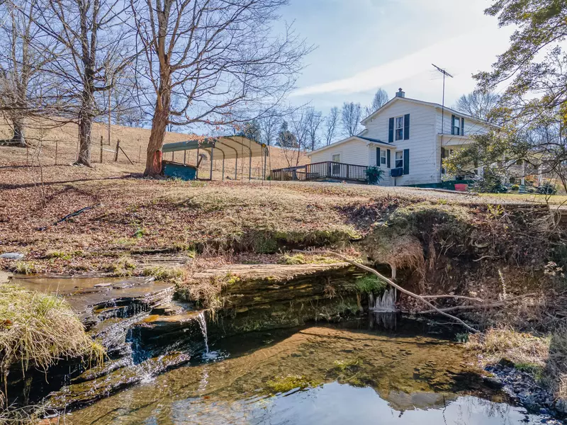 2031 Simmons Ridge Rd, Cornersville, TN 37047