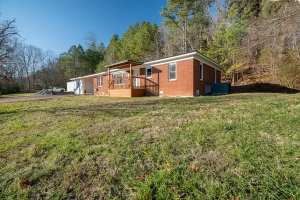 Waynesboro, TN 38485,1607 Old Highway 64 #E