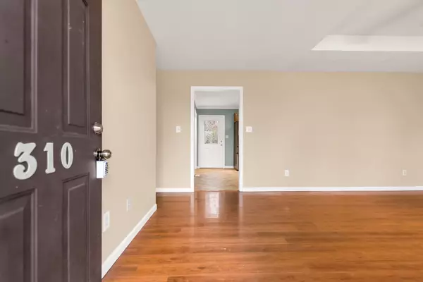 Hopkinsville, KY 42240,310 Pine Hill Dr