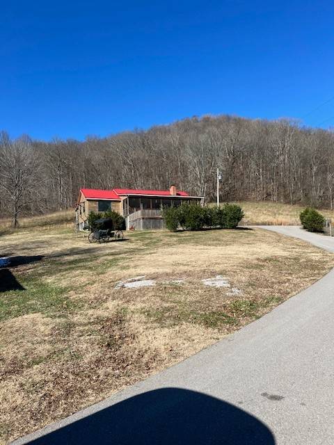 625 White Hollow Ln, Lafayette, TN 37083