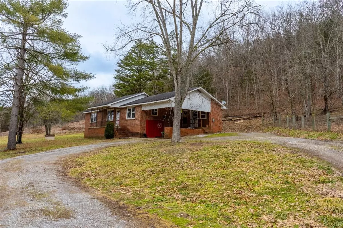 Liberty, TN 37095,275 Davis Hollow Rd