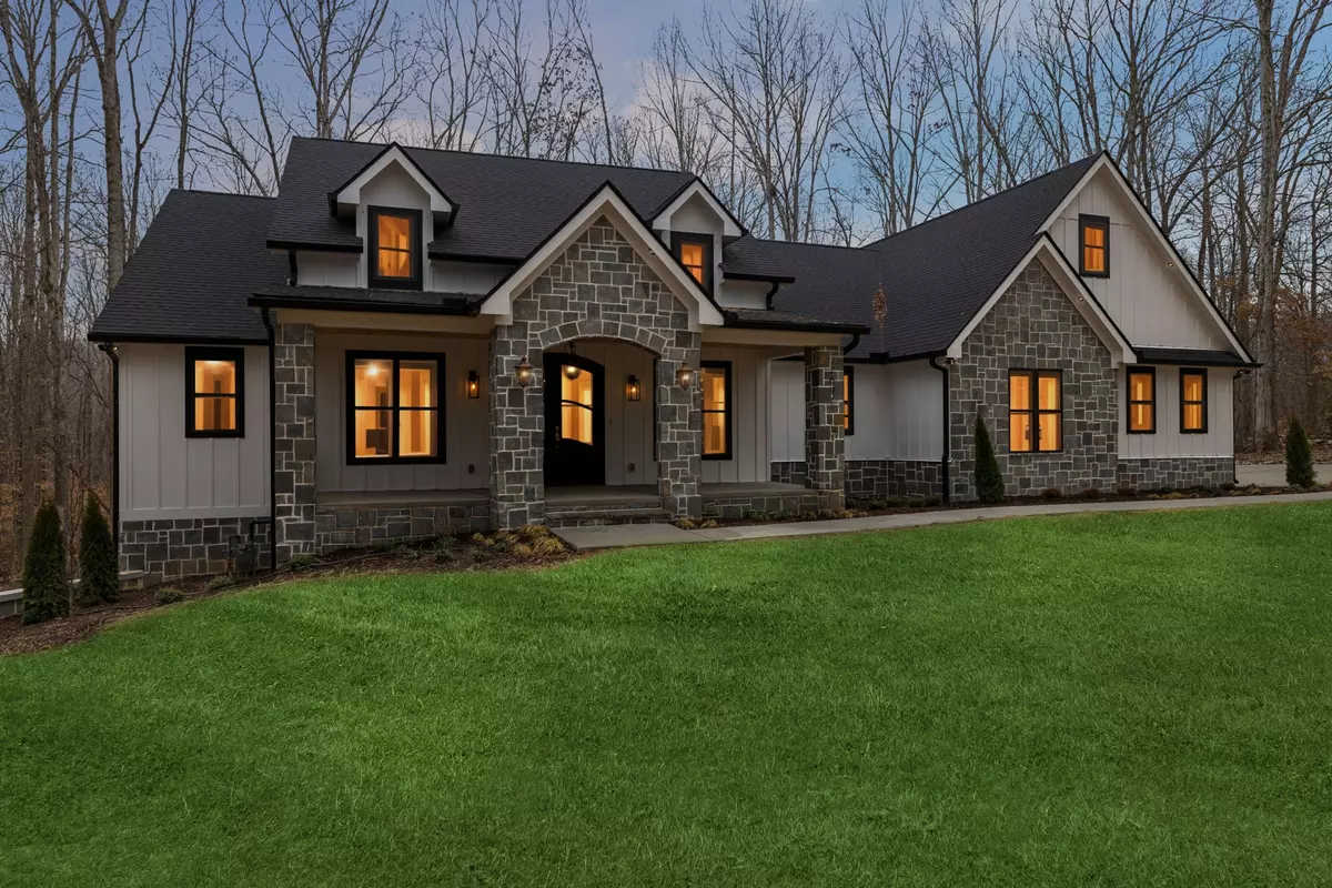 Kingston Springs, TN 37082,1091 Bald Eagle Dr
