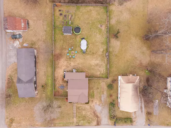 Decherd, TN 37324,211 Powell St