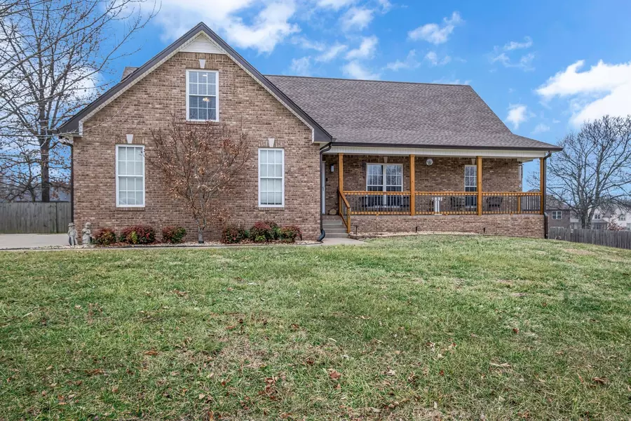 787 Dixie Ln, Pleasant View, TN 37146