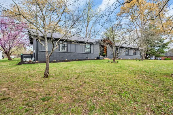 Gallatin, TN 37066,1014 Lochland Dr