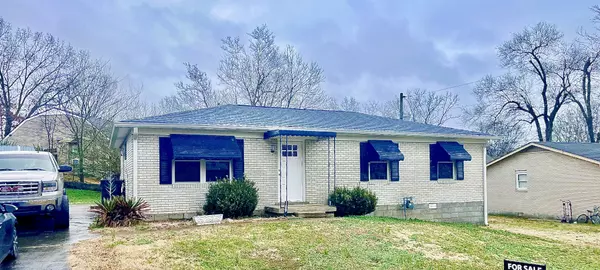 109 Bryant Ave, Dickson, TN 37055