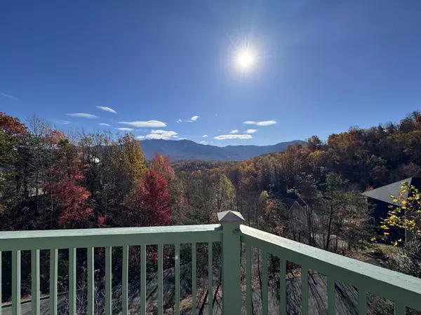 Gatlinburg, TN 37738,907 Smoky Bears Way