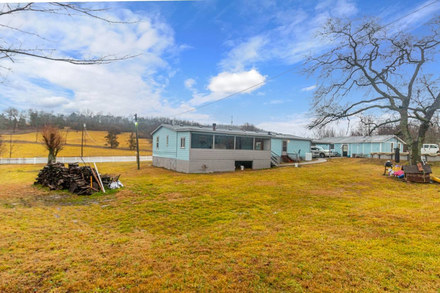 Bell Buckle, TN 37020,570 Coop Rd