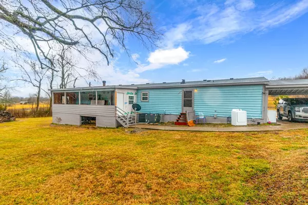 Bell Buckle, TN 37020,570 Coop Rd