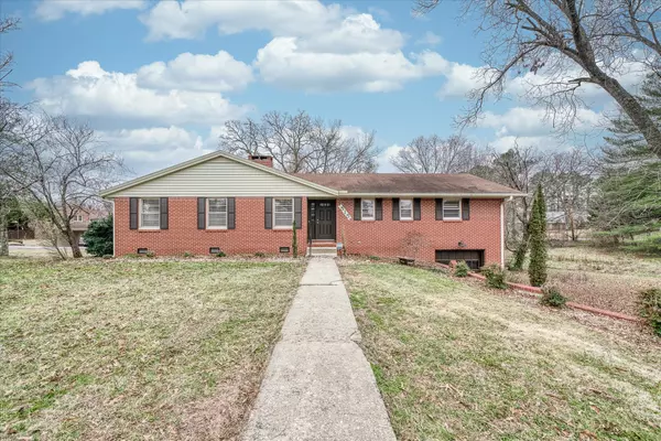 515 East 4th Street, Cookeville, TN 38501