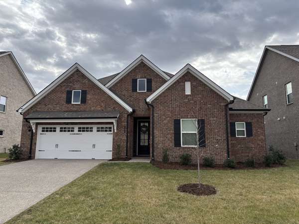 158 Meandering Dr, Lebanon, TN 37090