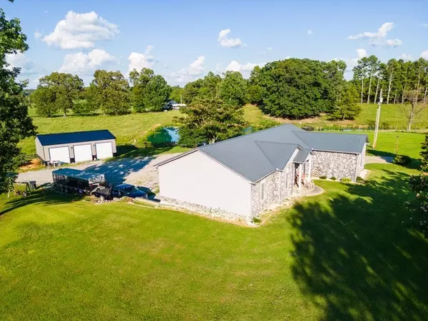 Tennessee Ridge, TN 37178,2730 Cooley Ford Rd