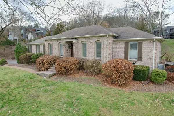 Brentwood, TN 37027,619 Granny White Pike