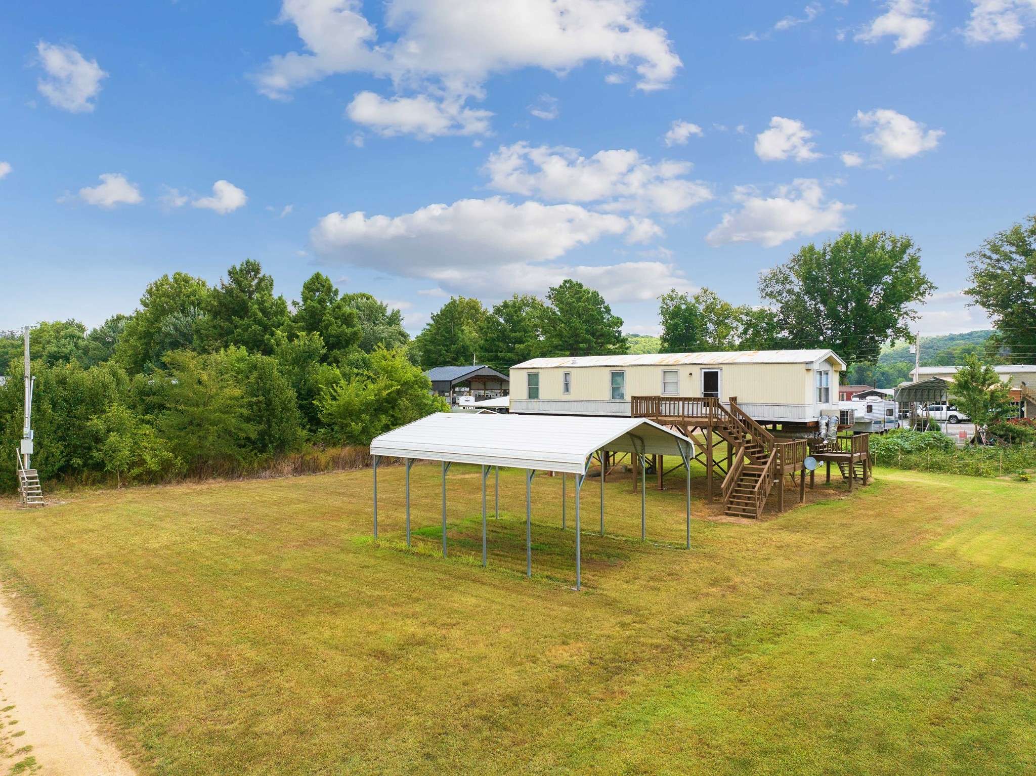 100 Dry Drive, Decaturville, TN 38329