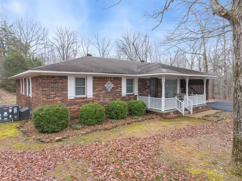 157 Percy King Rd, Parsons, TN 38363