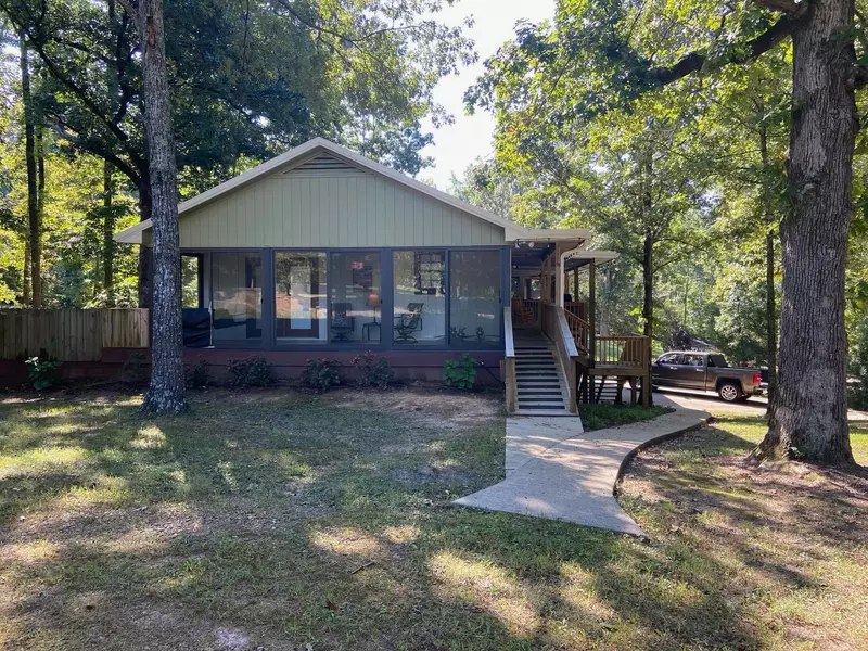 7189 Cuba Landing Rd, Waverly, TN 37185