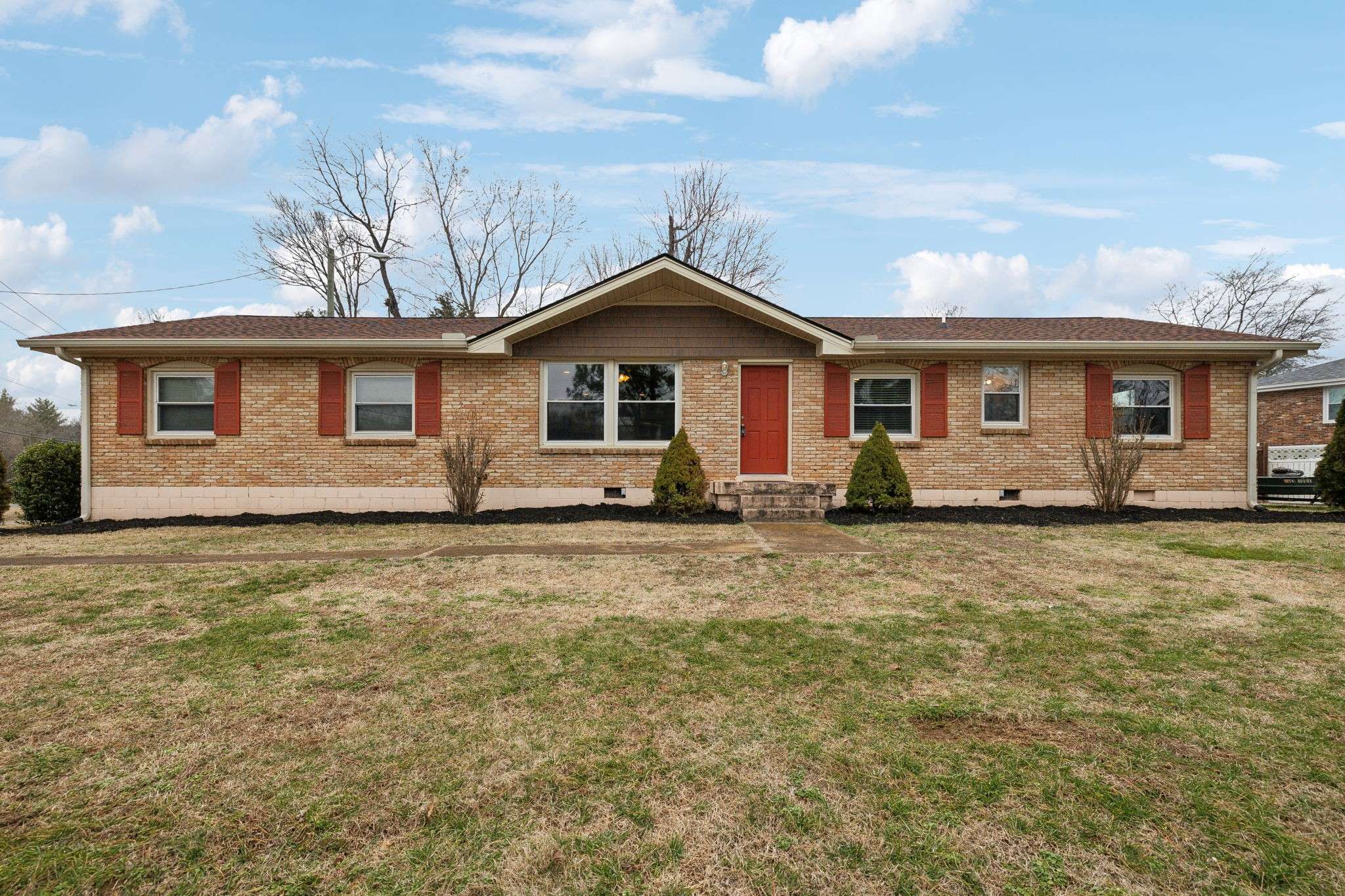 537 Walton Ferry Rd, Hendersonville, TN 37075