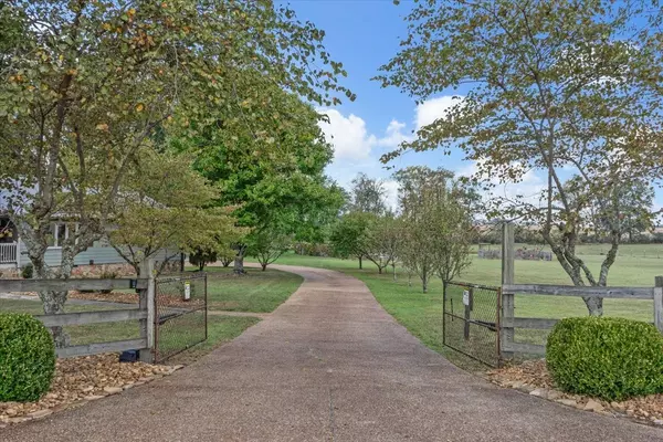 Hillsboro, TN 37342,312 Roscoe Lynn Rd