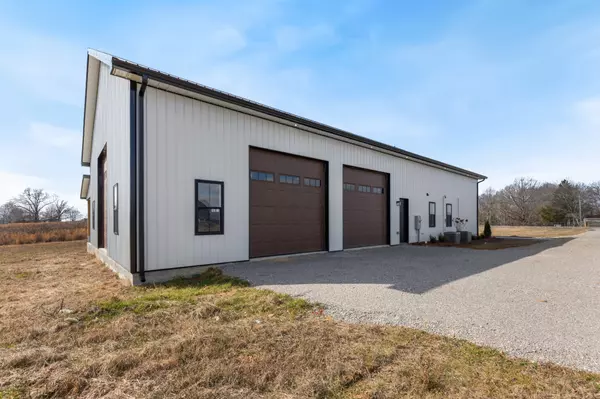 Walling, TN 38587,1807 Three Island Road