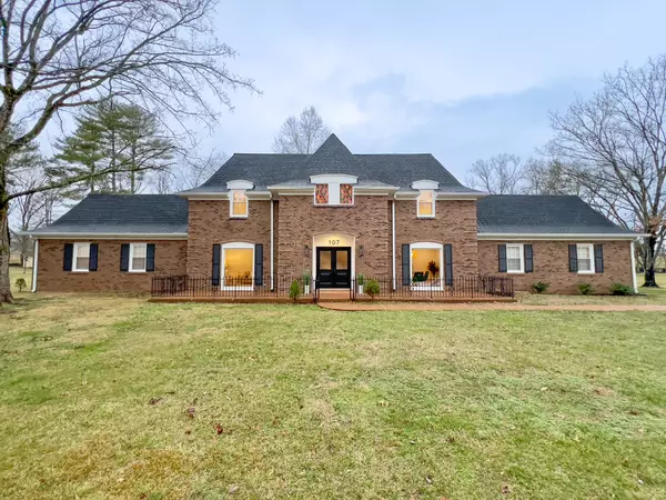 107 Galion Dr, Columbia, TN 38401