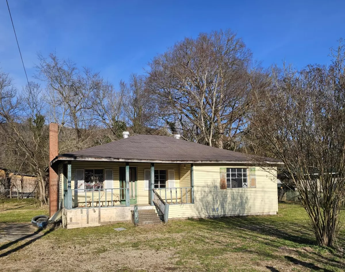 South Pittsburg, TN 37380,126 Berry Hill Road